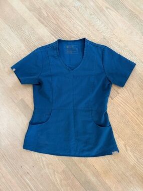 FIGS Women's Alps Blue Aburi Scrub Top
